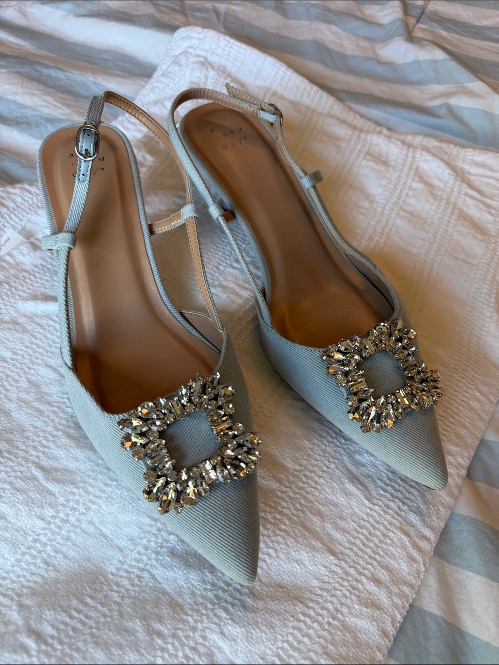 Embellished Pale Blue Slingback Pointed-Toe Kitten Heels. Size 11